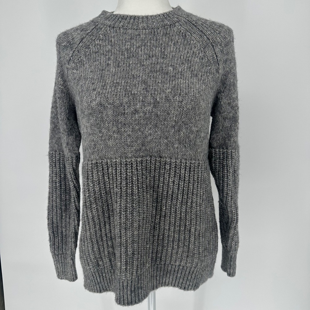 Banana Republic‎ Gray Ribbed Knit Wool Blend Crew Neck Sweater Womens Size S